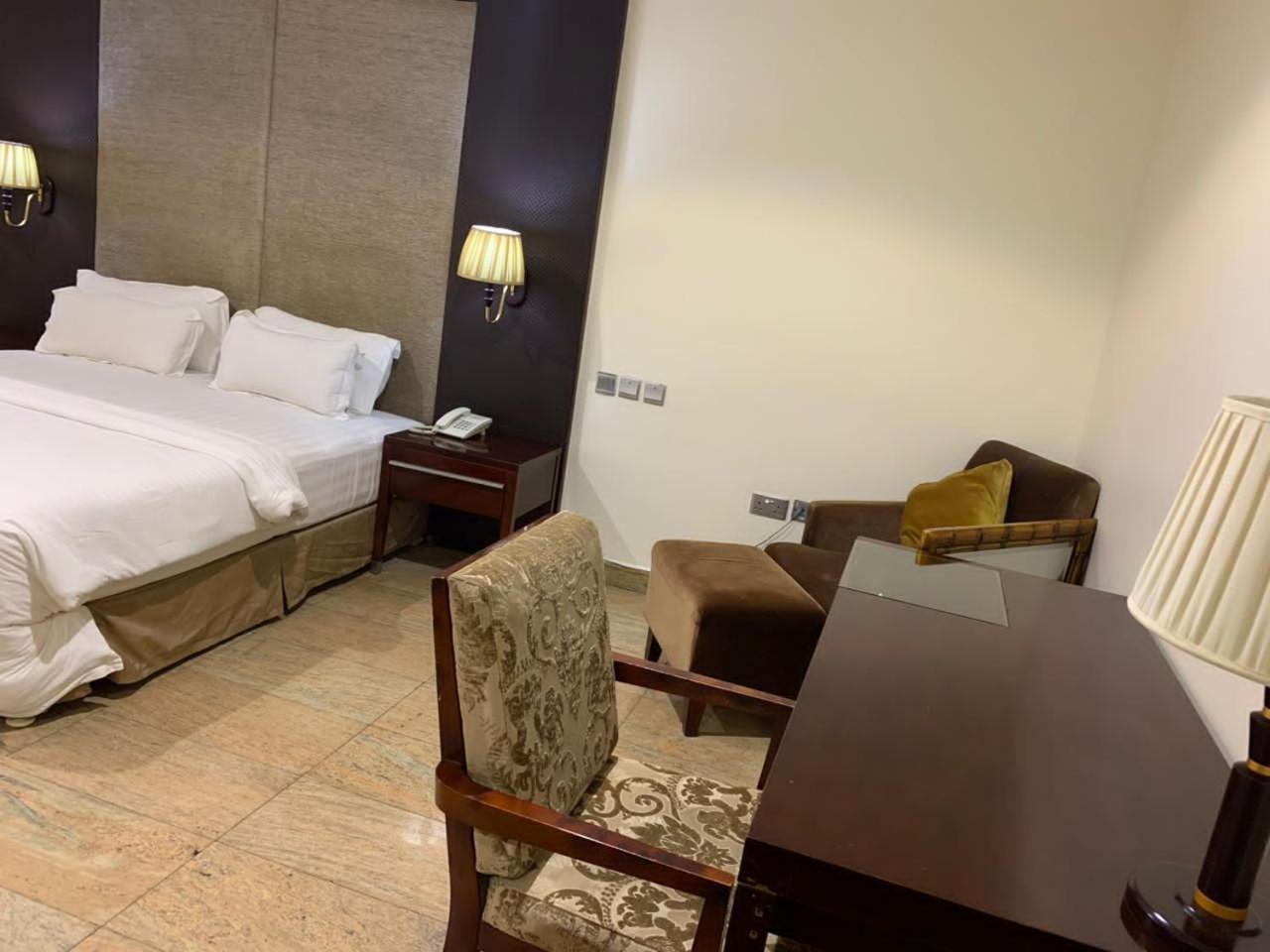 Ofas Chelsea Hotel Abuja Esterno foto